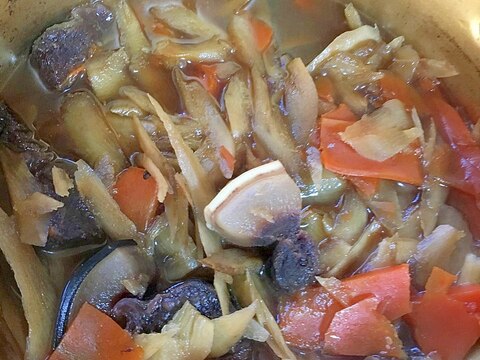 イルカと牛蒡の煮つけ